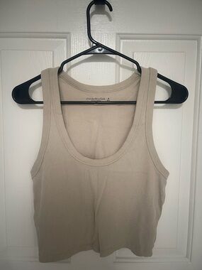 Abercrombie & Fitch Ribbed Cropped Tank Top - Taupe